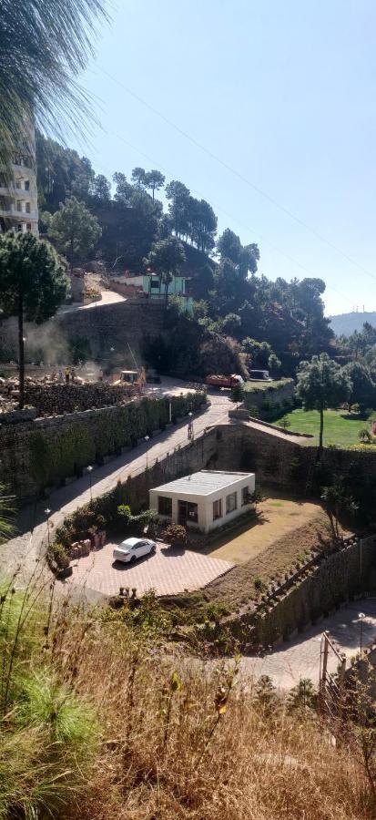 2Bhk Furnished Apartment/Near Kasauli/Barog/Luv Fun & Adventure Solan Eksteriør bilde