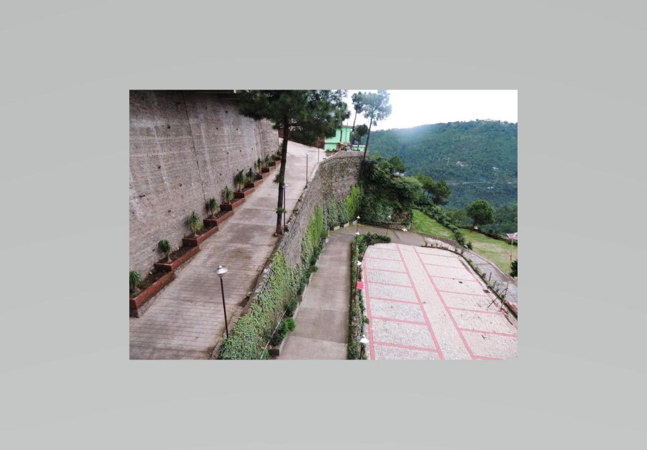 2Bhk Furnished Apartment/Near Kasauli/Barog/Luv Fun & Adventure Solan Eksteriør bilde